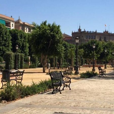 Apartamento A Estrenar Frente A La Plaza De Espana Sevilla Exteriör bild