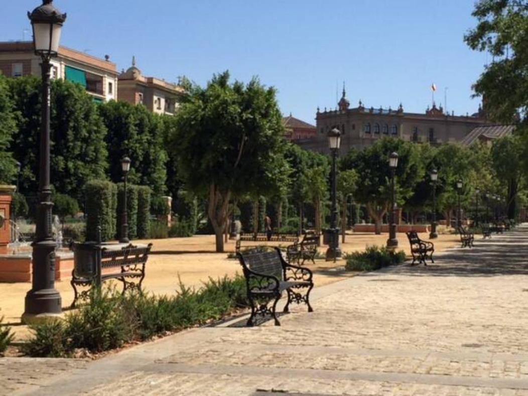 Apartamento A Estrenar Frente A La Plaza De Espana Sevilla Exteriör bild