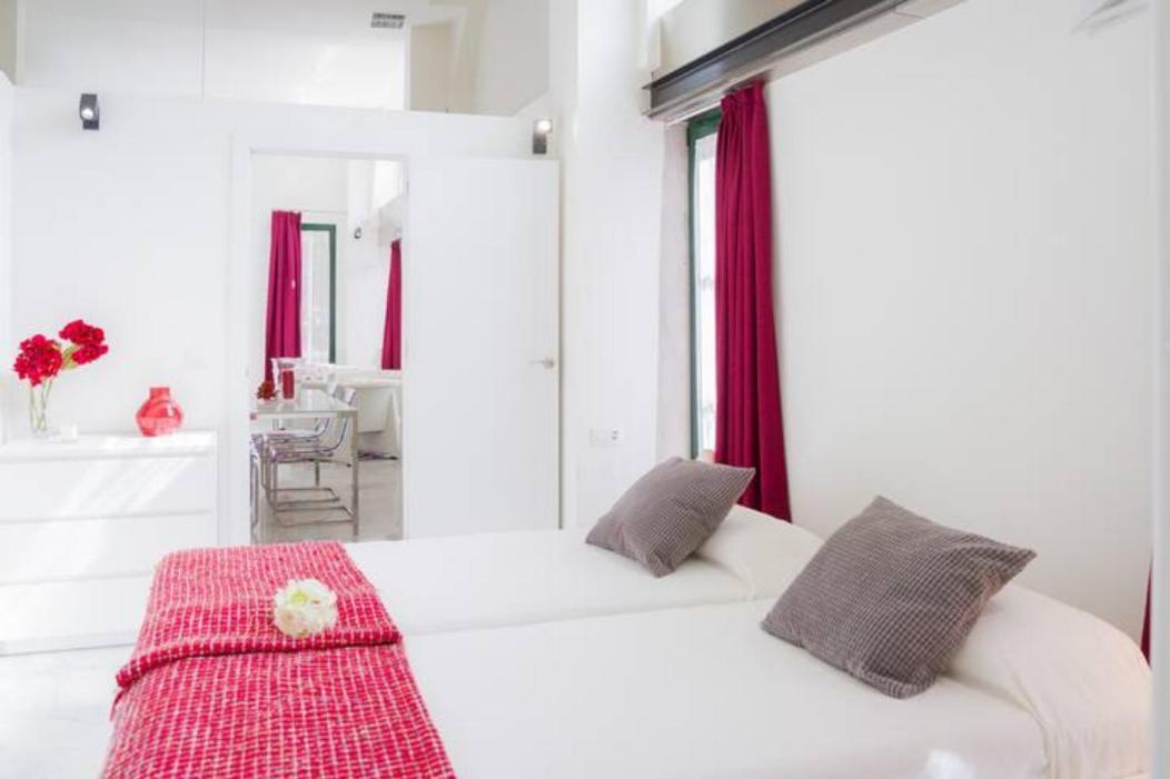 Apartamento A Estrenar Frente A La Plaza De Espana Sevilla Exteriör bild